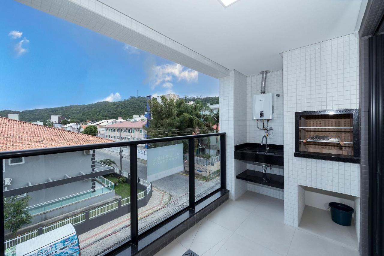 Adra 106 - Apartamento No Centro De Bombinhas - Rooftop Com Piscina E Academia - A Poucos Metros Da Praia - Exterior photo